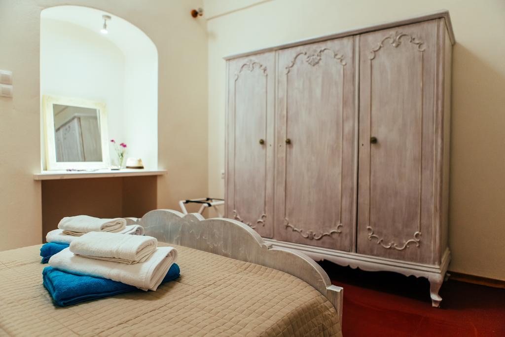 Appartamento Day One Fira Mansion Esterno foto