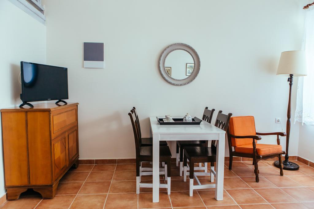Appartamento Day One Fira Mansion Esterno foto